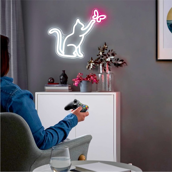 Neon Kitty Cat Butterfly Animal Pet Glowing LED Light Wall Kitchen Bedroom Decor - Picture 3 of 4